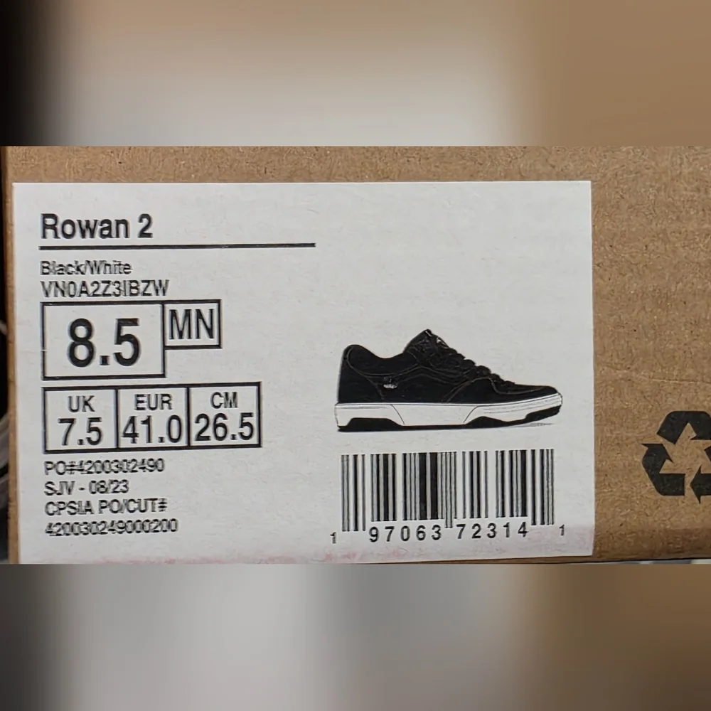 Vans new rowan